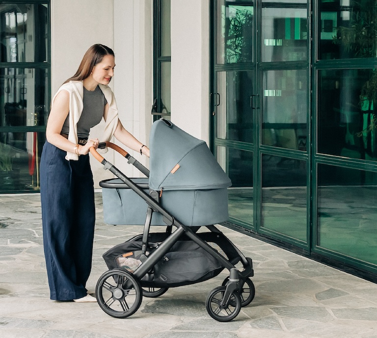 Picture of a woman with a Vista V3 pram